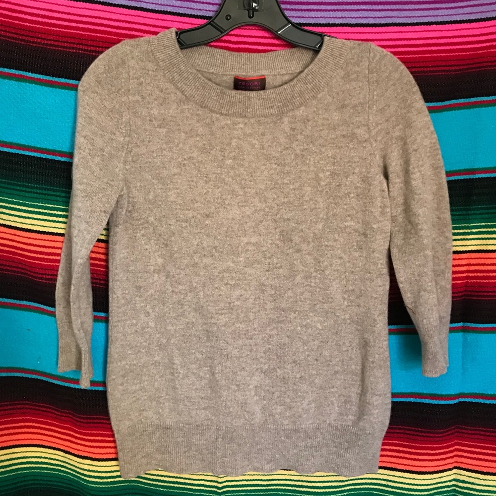 100% Cashmere Tesori Sweater  3/4 Sleeves.